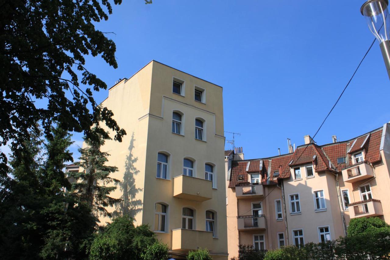 Loco Apartment